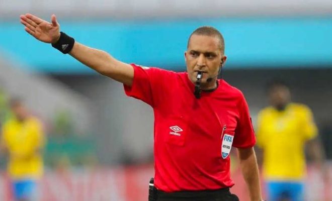 كان 2023.. طاقم تحكيم مغربي لإدارة قمة الكاميرون ونيجيريا