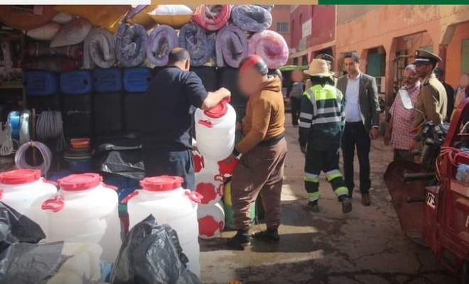 مصالح جماعة السمارة تضع بتنسيق مع السلطات المحلية حدا لإحتلال الشارع العام