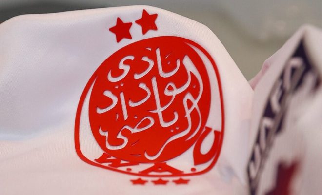 “قلوب الصنوبر” الغاني يستغل إسم الوداد لإقناع جماهيره بمؤهلات مدربه الجديد