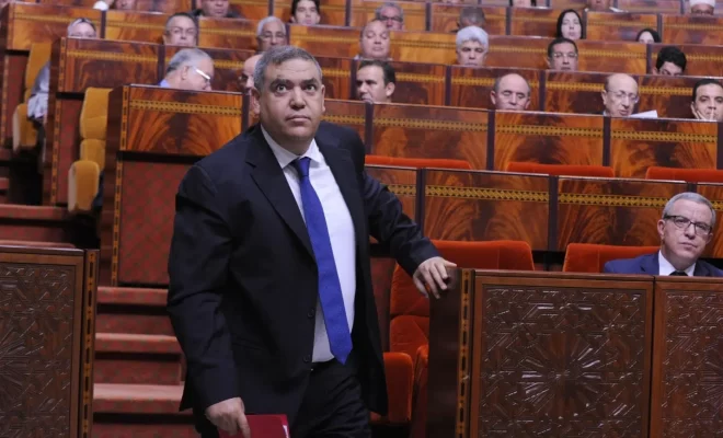 إقصاء جماعات يُجر وزير الداخلية للمساءلة البرلمانية