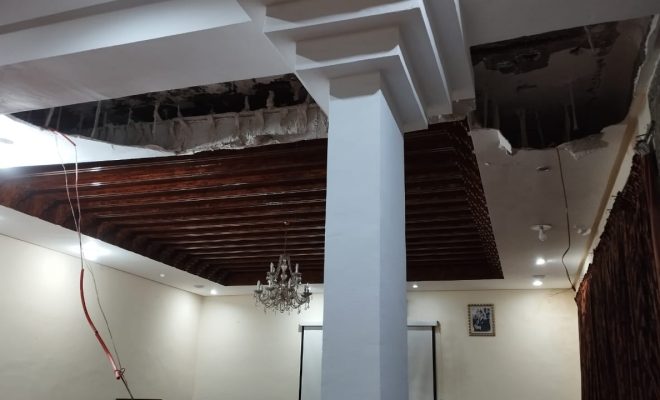 إصابة 3 أعضاء شبيبة فيدرالية اليسار إثر انهيار سقف قاعة نادي التعليم بالرباط (صور)