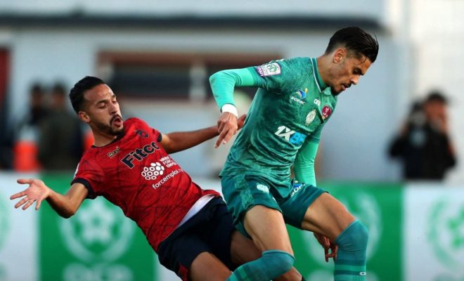 الرجاء و أولمبيك آسفي يواصلان استعداداتهم للمواجهة في كأس العرش