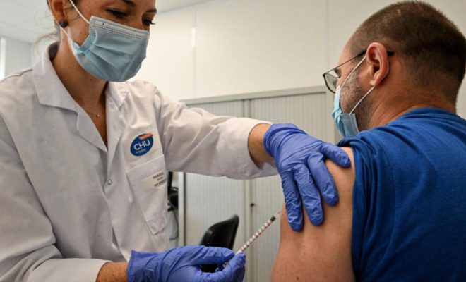 “هادشي بدا كيخلع”.. فتح 232 مركز تلقيح في جميع أنحاء فرنسا للتعامل مع احتمال تفشي وباء جدري القردة