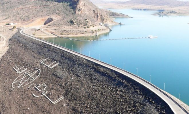 المغرب يراهن على السدود ومياه البحر لمواجهة شبح الجفاف في 2025