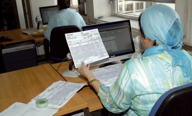 الحكومة تشجع استعمال العربية والأمازيغية في المحررات والمراسلات الرسمية