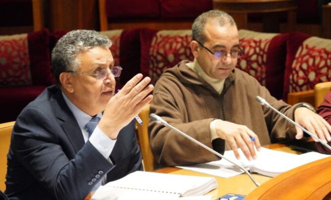 تقييد تقاضي الجمعيات يثير قلق برلمانيين.. ووهبي يتصدى لـ”عصابات المال العام”