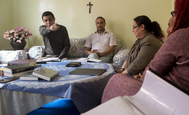 كنائس تحت أرضية تستنفر البرلمان.. والبيجيدي يسائل التوفيق ولفتيت