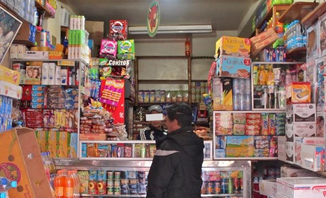 تحذير من انتشار منتجات غذائية رخيصة الثمن تُروَّج عبر المنصات الاجتماعية